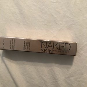 Urban decay naked skin weightless concealer